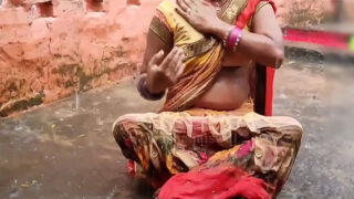 Real Indian village Bhabhi homemade XXX video
