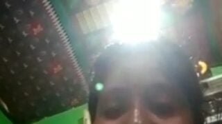 Desi wife showing boobs villege sex video