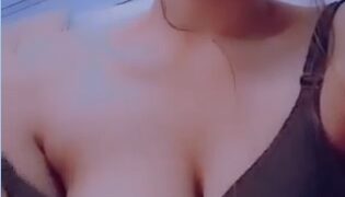 Booby Pakistani village girl selfie nude MMS
