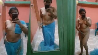 Sexy Dehati girl saree strioptease selfie